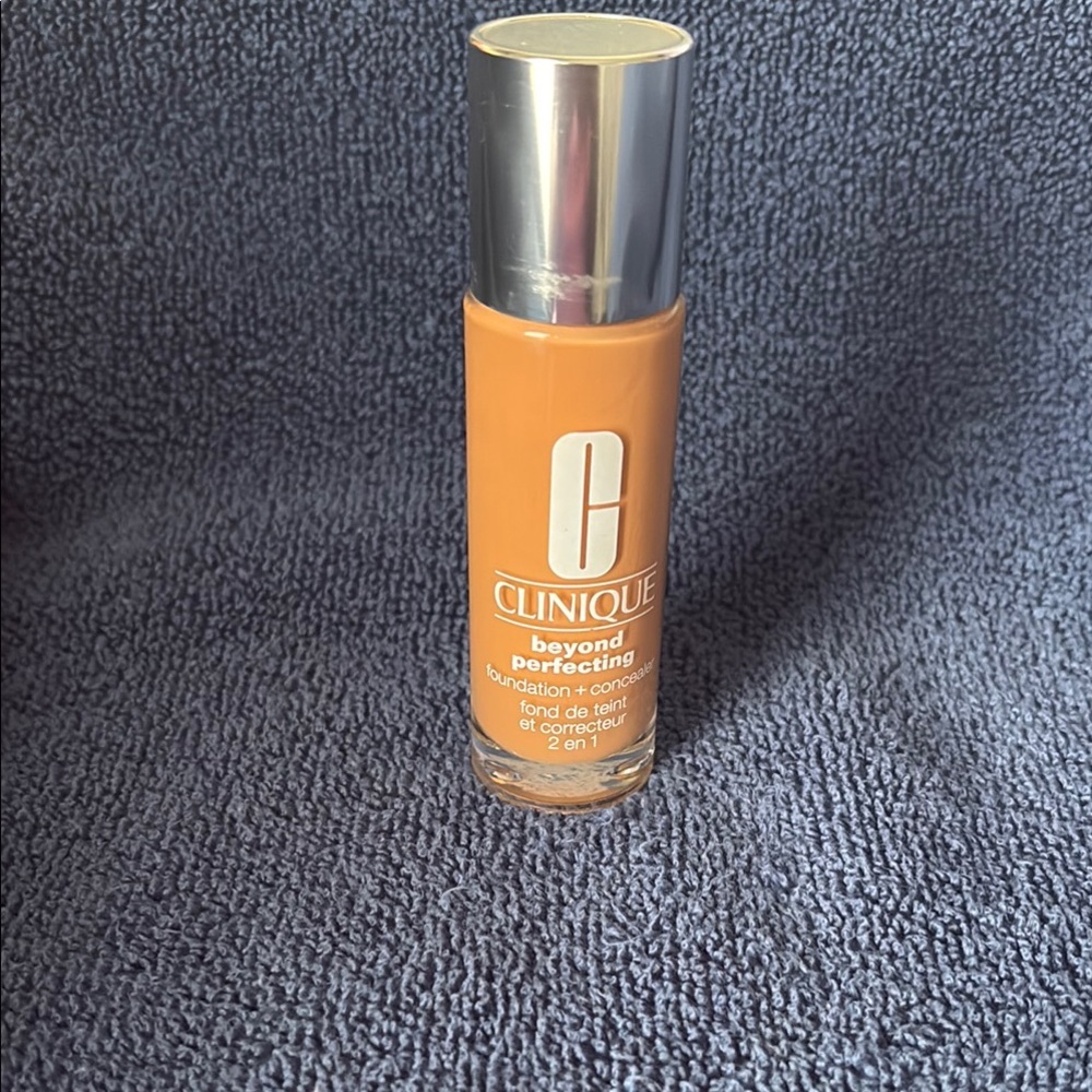 Clinique Beyond Perfecting Foundation in Tan